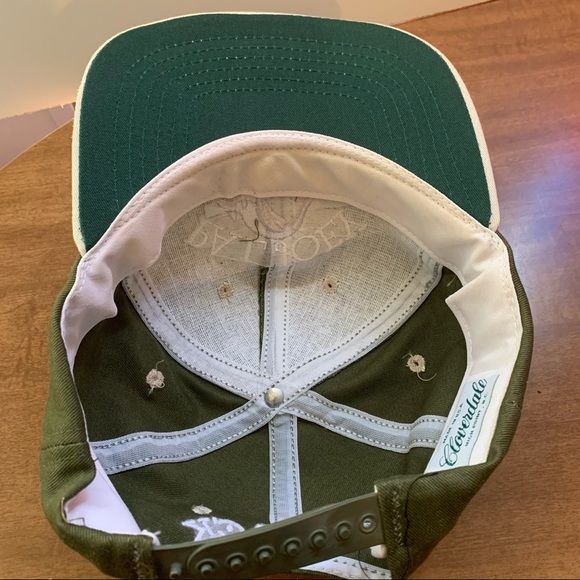 VTG Embroidered front logo adjustable snap back hat made in USA men/ womens hat. - Picture 5 of 6